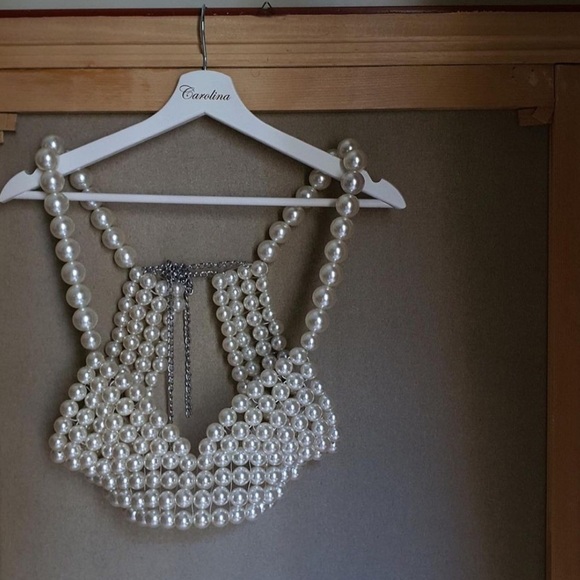 Mew Mews Tops - Mew Mews Elodie Pearl Crop Top